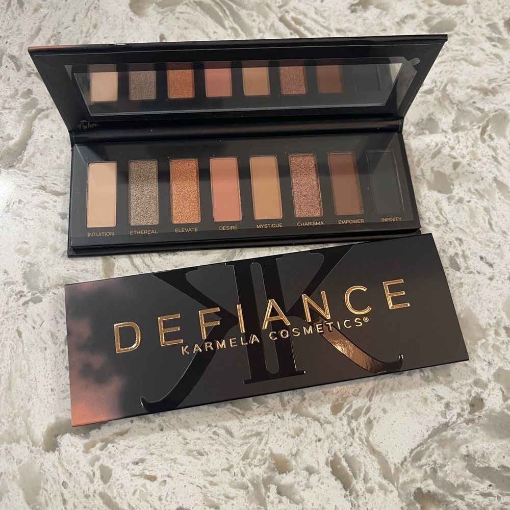 Defiance Karmela Cosmetics Eyeshadow Palette NEW